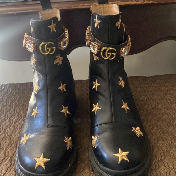 Elaborate design ankle boots - Picture 3 of 7
